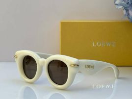 Picture of Loewe Sunglasses _SKUfw55532304fw